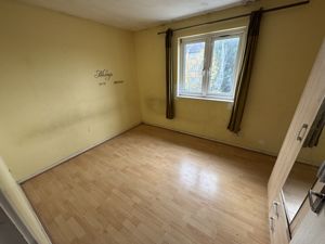 Photo 1- click for photo gallery